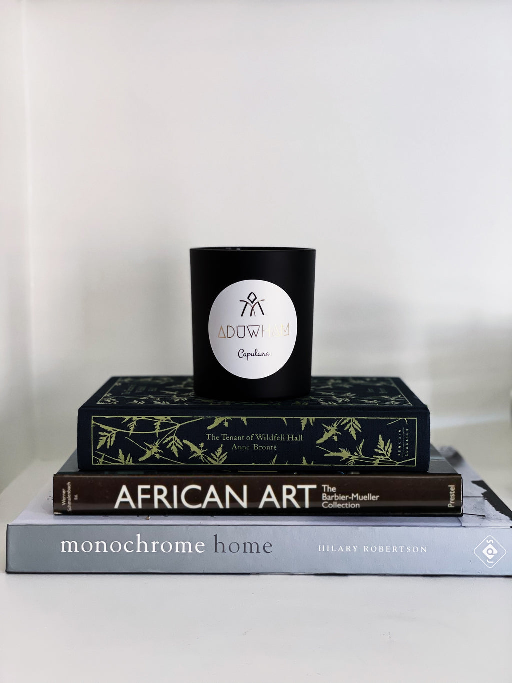 Capulana Candle: A Vibrant Tribute to Tradition and Tranquility